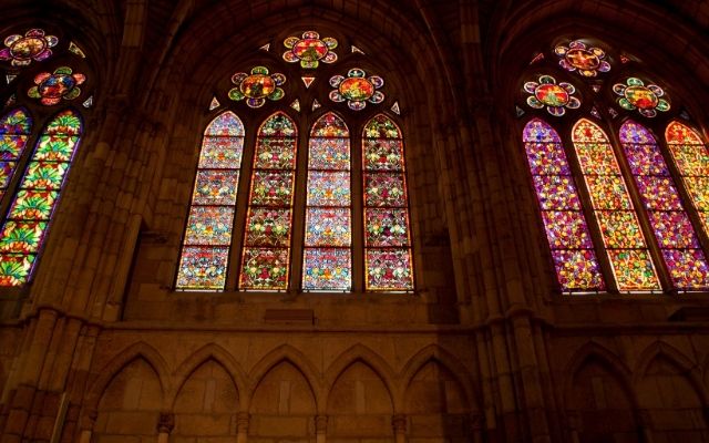 レオン大聖堂のステンドグラス
