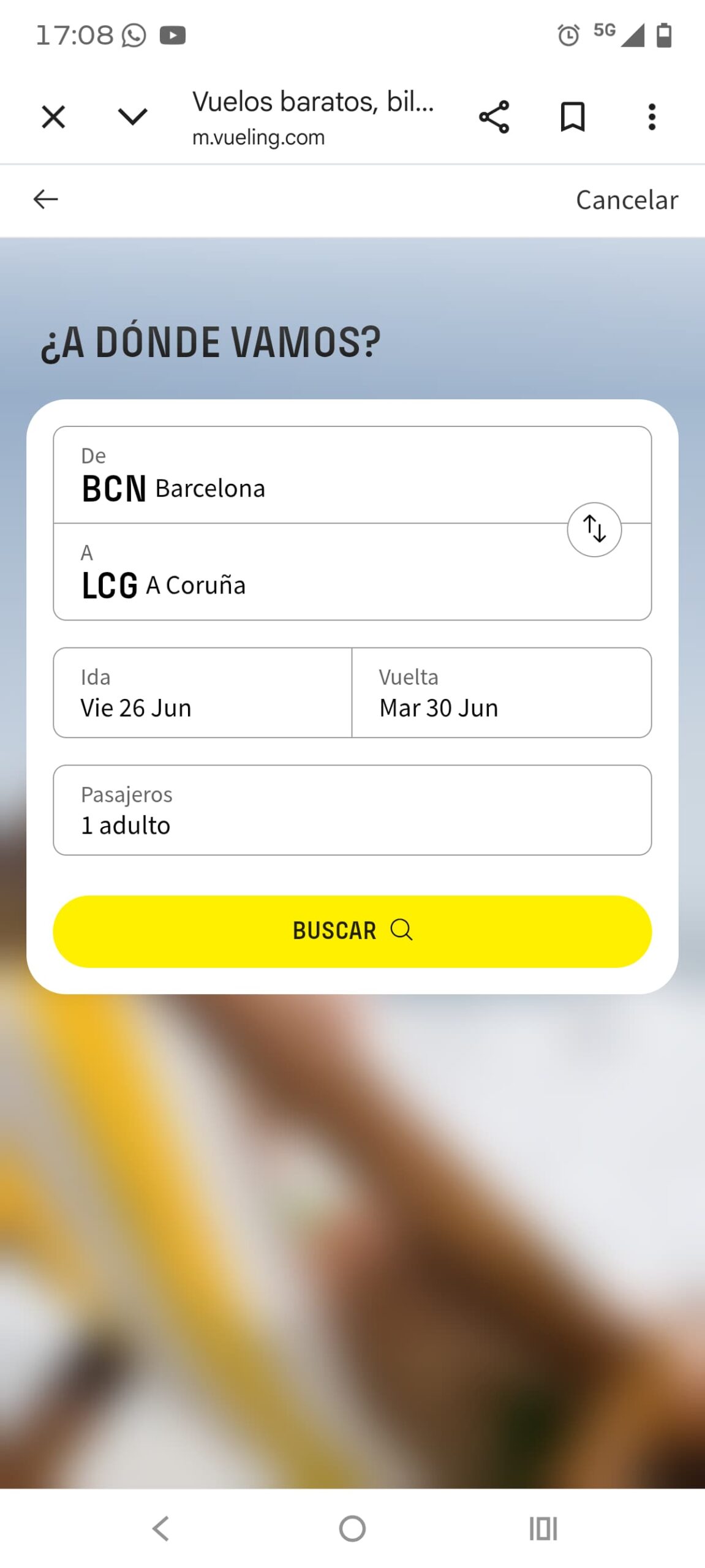 Vueling モバイル版サイトの検索画面 From/To の入力例